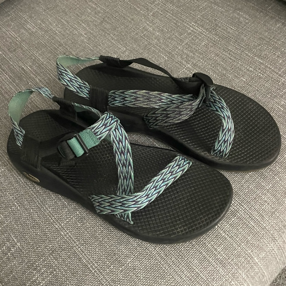 Women’s size 10 Chacos